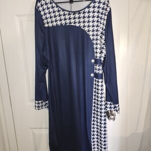 SHEIN Navy and White Houndstooth Long Sleeve Dress